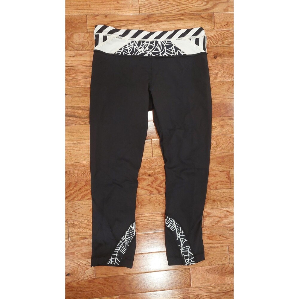 Lululemon Athletic Pant Black W Black & White Floral Size 6 EUC